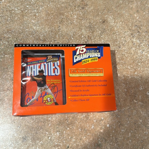 Cal Ripken Jr bundle.  Wheaties and mini box with 24 K  gold signature - Picture 4 of 11